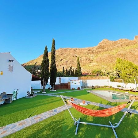 Villa Ines San Bartolome Bagian luar foto