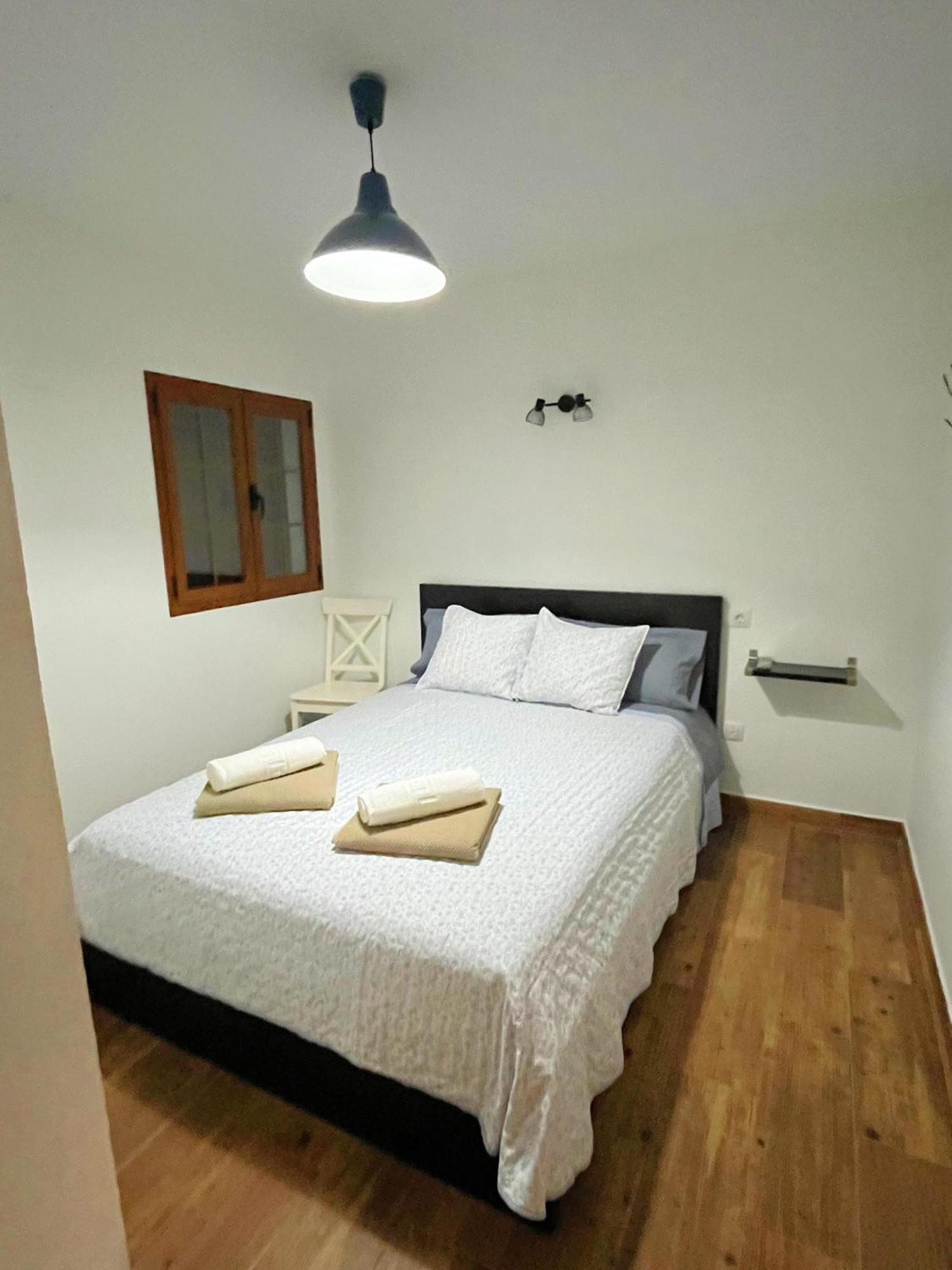 Villa Ines San Bartolome Bagian luar foto
