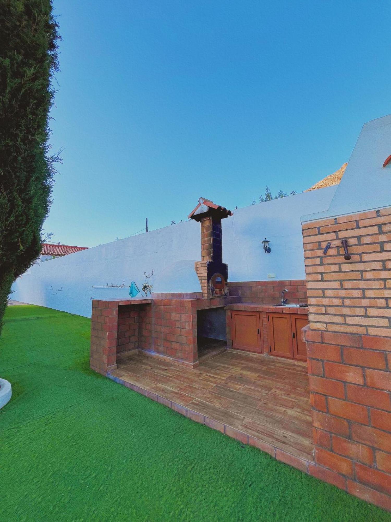 Villa Ines San Bartolome Bagian luar foto